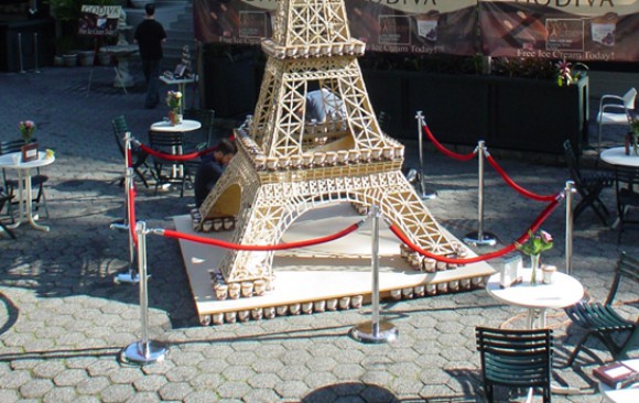 GODIVA EIFFEL TOWER