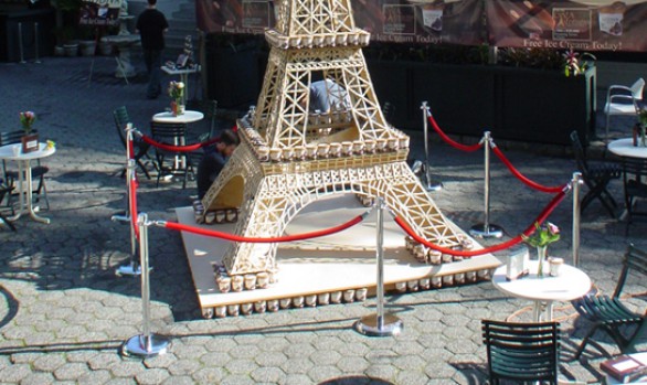 GODIVA EIFFEL TOWER